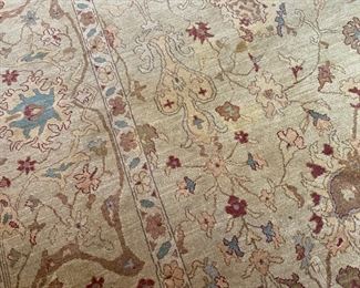 Beautiful oriental rug 
Mahal- wool hand knotted
12’4 x 9’