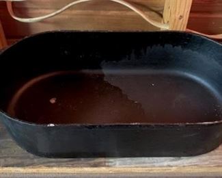 Cast iron fish fryer