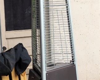 Hiland Propane Pyramid Outdoor Space Heater, Model HLDC01-CGTHG, 92' Tall