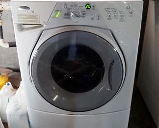Whirlpool Dual Sport-HT Front Load Washing Machine, Model WFW8400TW01, Powers On, 36" x 27" x 27" 