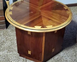 Lane Acclaim Midcentury Modern Round Dovetail End Table With Storage And Protective Glass Top, 20" x 27" Diameter