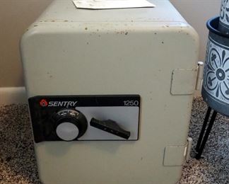 Sentry Combination Safe Model # 1250, 17.5" x 15" x 19", Combination Known