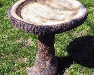Concrete 2-Piece Bird Bath, 32" x 26" Diameter