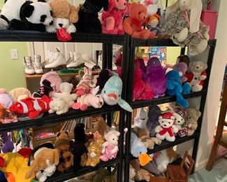 Tons of stuffed animals 