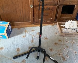 Guitar stand