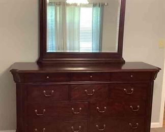 Broyhill Dresser
