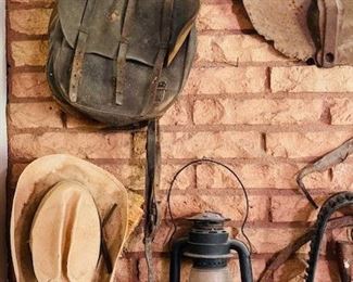 Vintage Western/Texas Collectables.