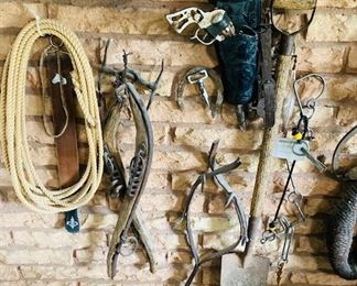 Vintage Western/Texas Collectables.