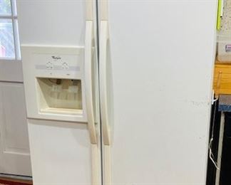 Whirlpool Side by Side Refrigerator/Freezer.