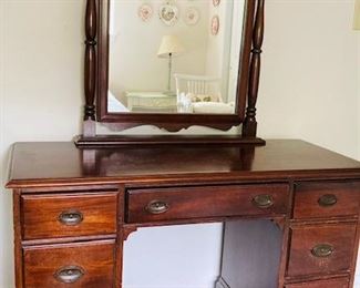 Vintage Wood Vanity Dresser Table w/Mirror.