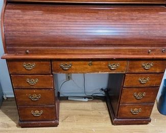 Vintage Wood Roll Top Desk.