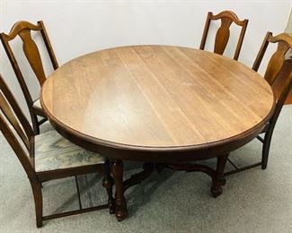 Vintage Round Wood Dining Table and 4 Chairs.
