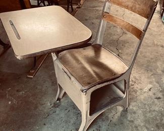 Vintage Single Mid Century Metal/Wood School Desk.