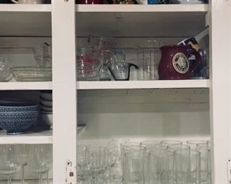 Large Variety of Top Condition Kitchen Cookware, Bake Ware and Appliances.