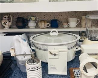 Large Variety of Top Condition Kitchen Cookware, Bake Ware and Appliances.