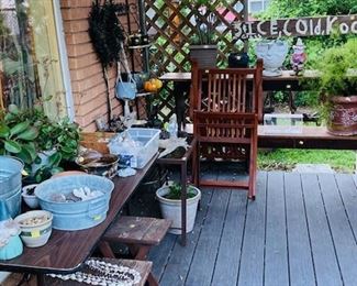 Large Selection of Lawn and Garden Items, Plants and Flower Pots.