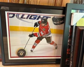 Patrick Kane signed picture with puck