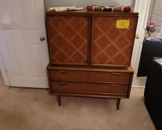 Mid Century Modern Dresser