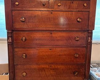 Antique Chest of Drawers 
