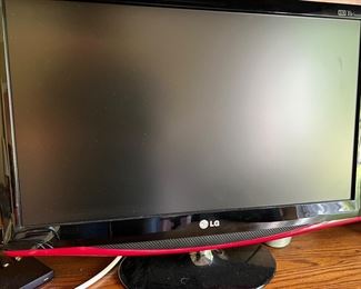 LG 24" TV/monitor