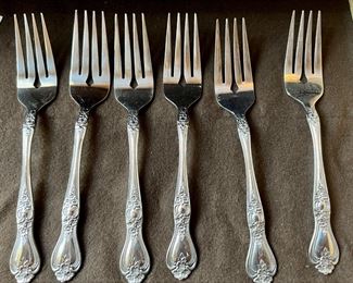 Rogers stainless flatware set