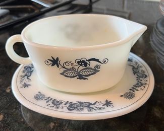 Vintage Pyrex gravy boat and saucer