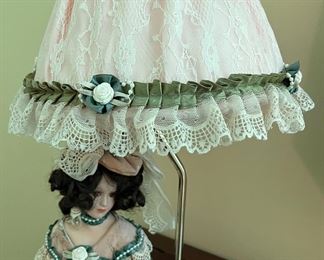 Doll lamp