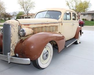 1937 LaSalle Exterior