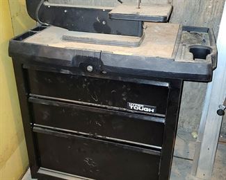 Tool cabinet