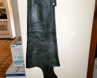 MOB Black leather motorcycle riding chaps. Size large