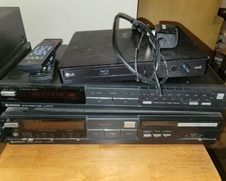 Hitachi stereo tuner and amplifier