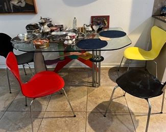 Artist-designed Memphis-style Glass Table and Four Fritz Hansen, Denmark Chairs