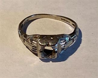 Gold Wedding Ring, stone missing