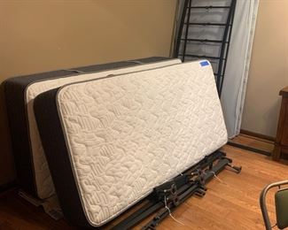 King iron bed with split mattresses
Foundation included
Easy haul and assembly
