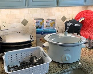 Crock pot, meat grinder, panini press