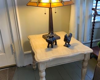 Beautiful stained glass lamp, end table that would match coffee table 