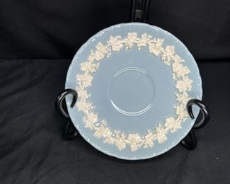 4 Blue Wedgwood Queen's Ware 4 Cups & Saucers