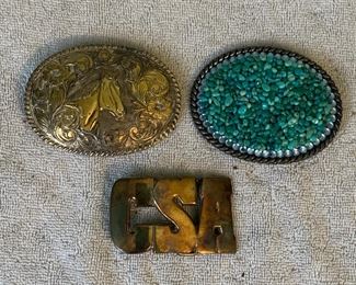 Assorted belt buckles 