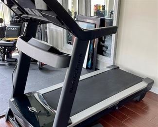 Pre-Sale Available! Nordic Track Elite 7700 22" Track $950