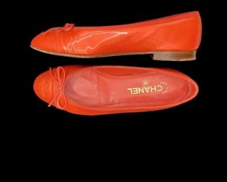 Chanel coral patent leather ballet flats, very good condition, size 38