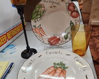 Luncheon plates 