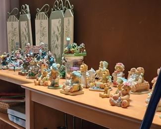 cherished teddies and other collectables
