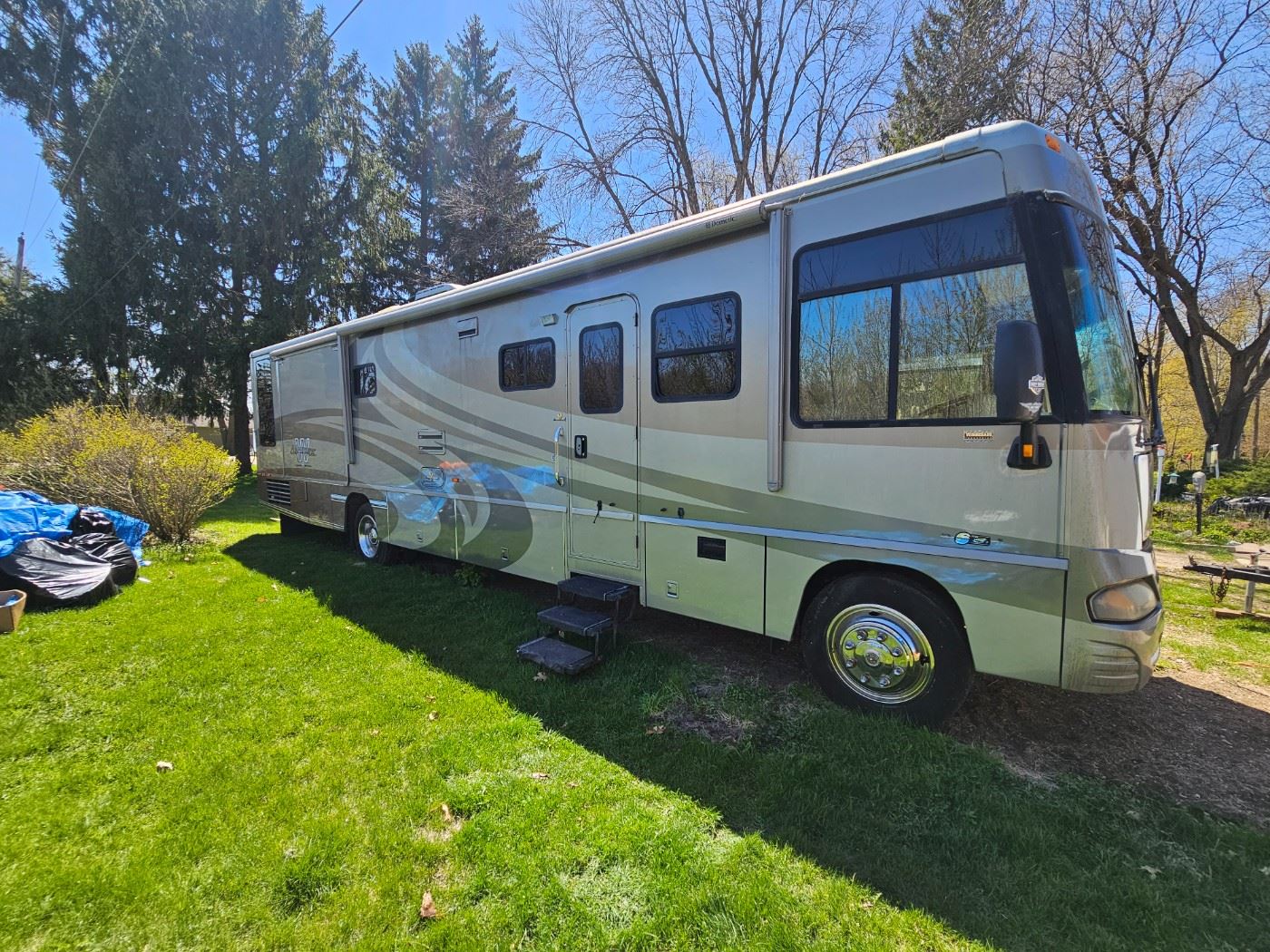 MASSIVE FOX LAKE ESTATE SALE RV/AAntiques/Car starts on 5/17/2023
