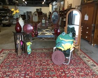 View inside the entrance to the warehouse 