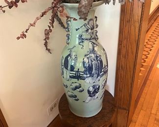 Ancient Chinese vase China 19th century,