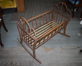 Early Bentwood Cradle Virginia 