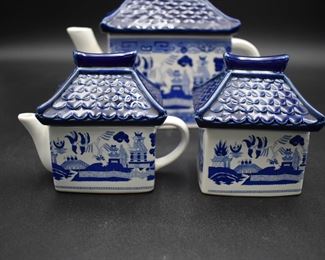Blue Willow Pitcher, Cream and Sugar
