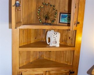 Corner display cabinet