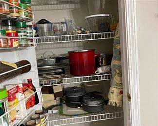 Cookware, Tupperware and Bakeware 