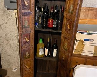 Hand-painted cabinet 